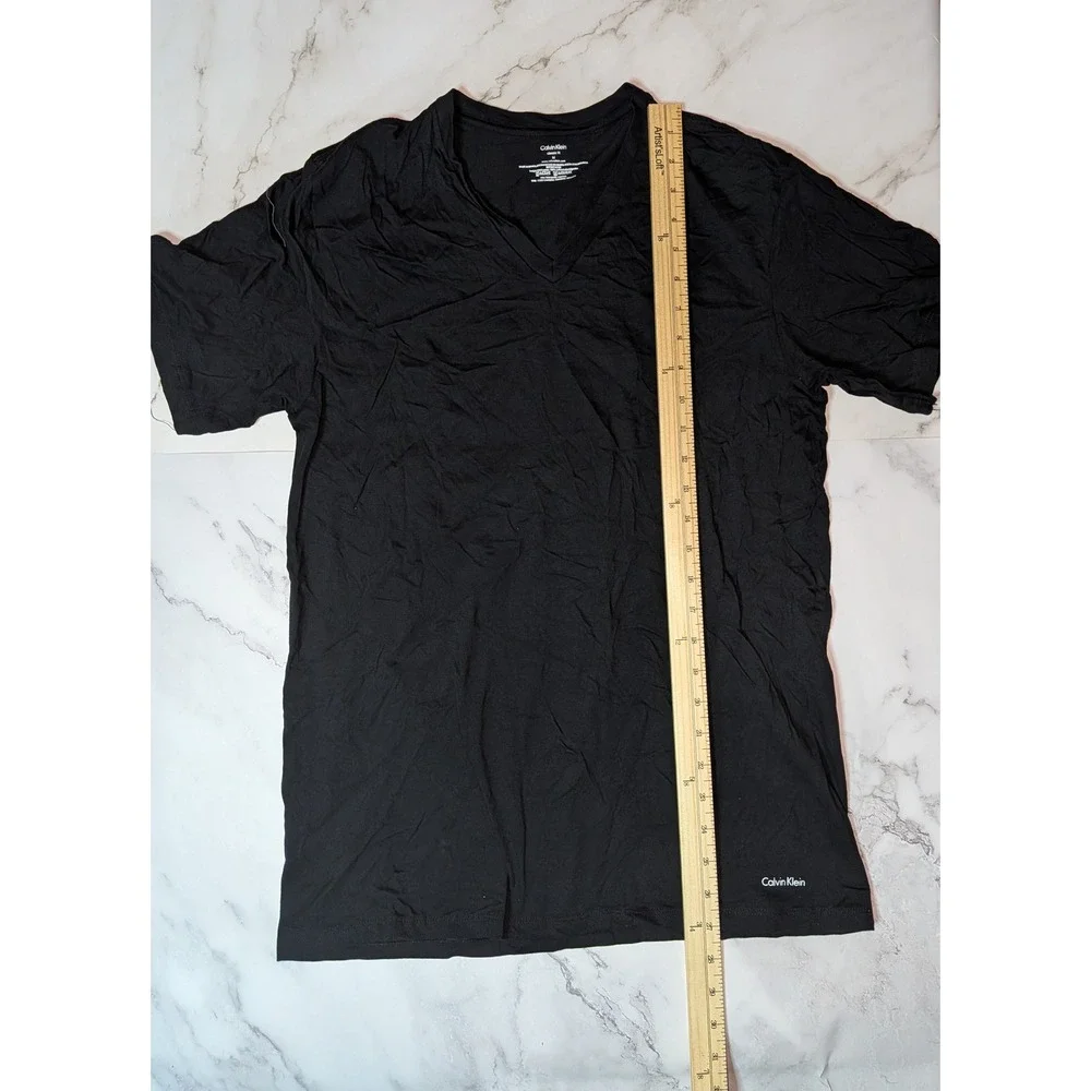 Calvin Klein Mens Classic Fit V-Neck T-Shirt Black Cotton Short‎ Sleeve Size M